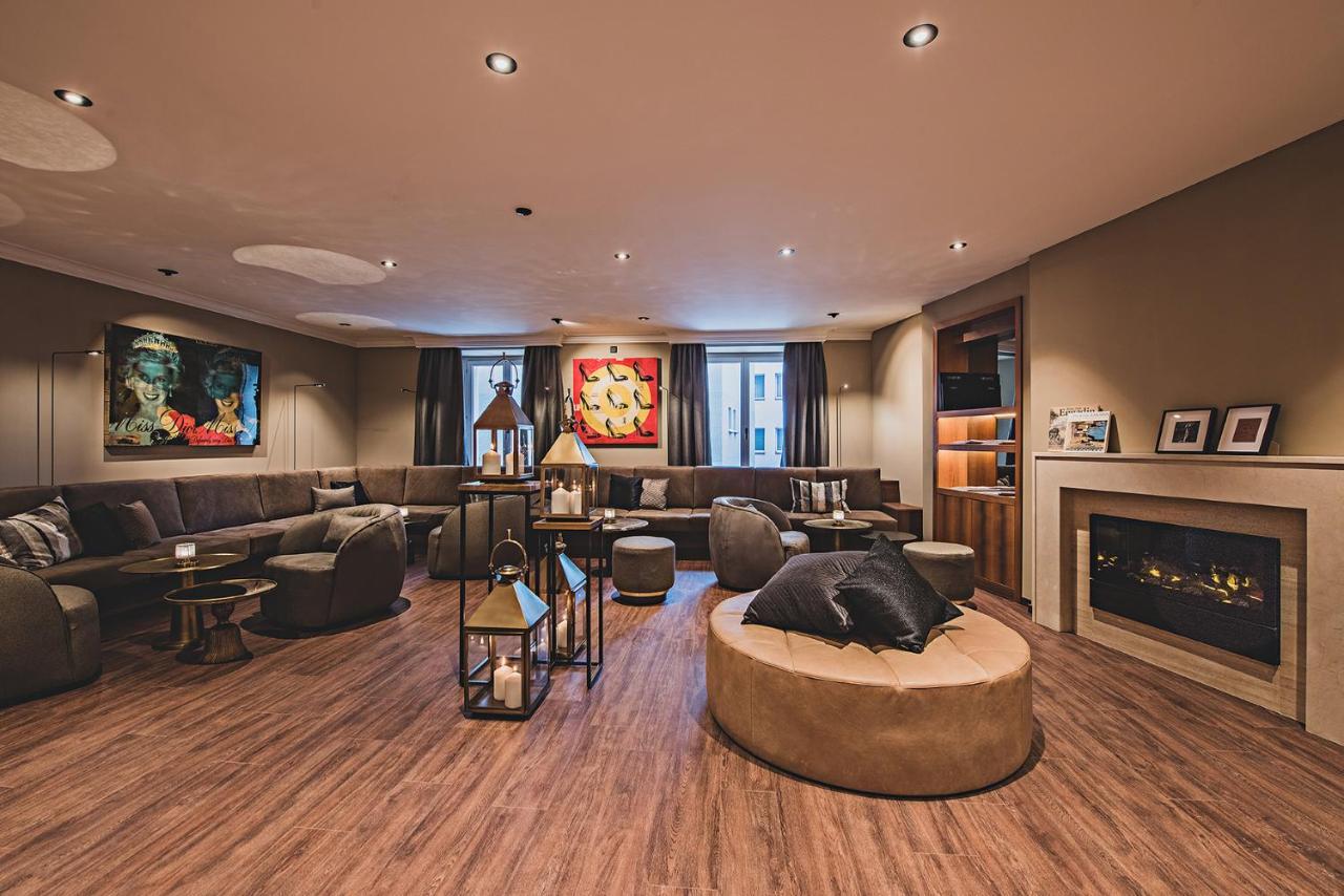Art Boutique Monopol Hotel
